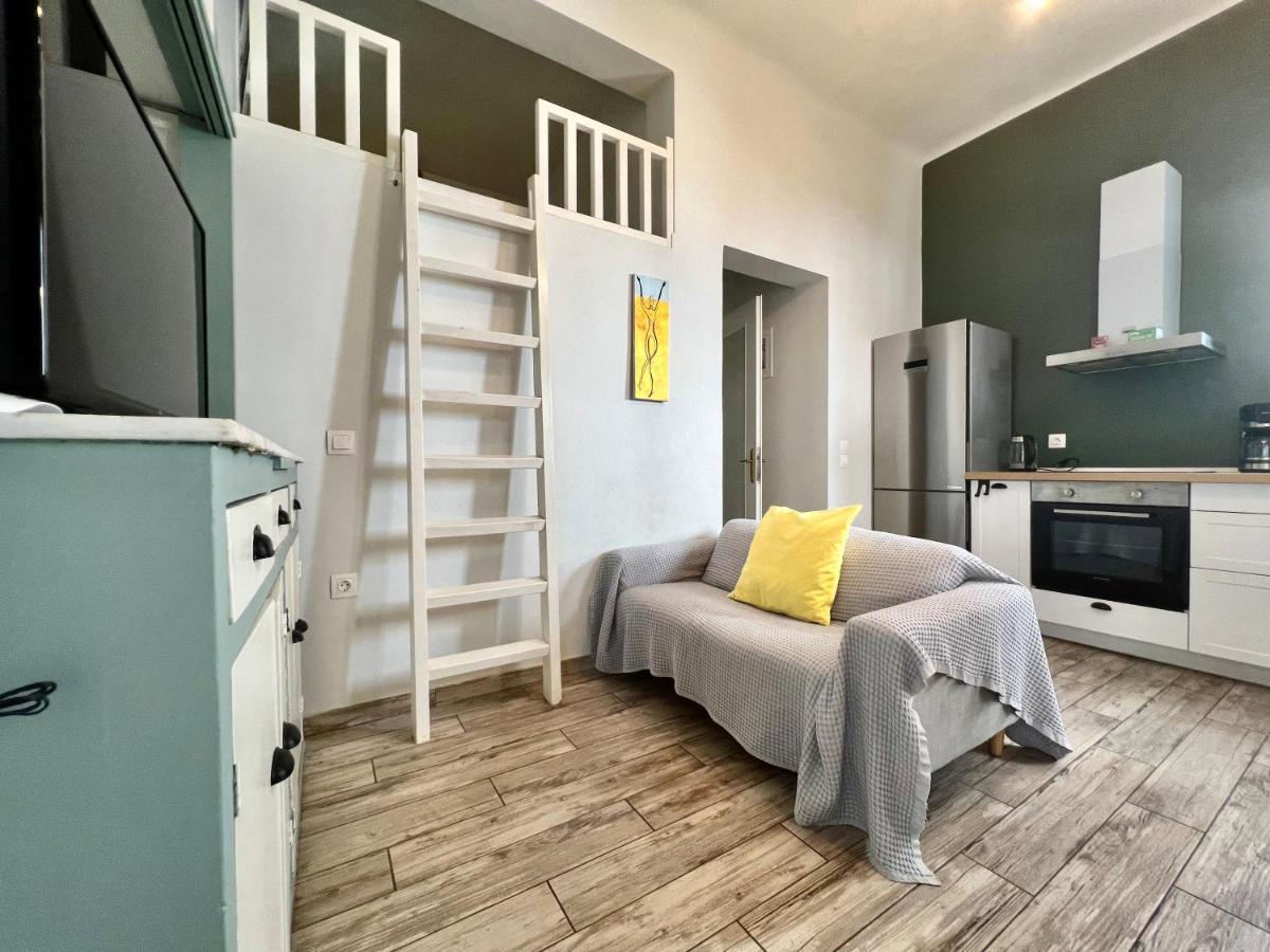 Five Brand New Boutique Apartments Central 아테네 외부 사진